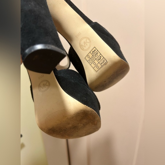 Michael Kors black suede platform heels - Picture 6 of 6